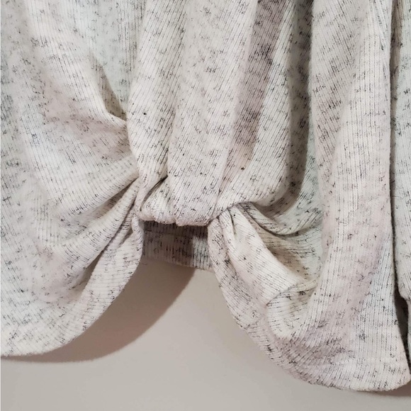 Karen Kane Side Pick Up Top in Heather - Picture 6 of 7